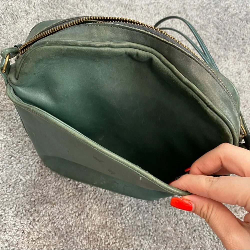 Vintage Coach Leatherwear 0615-134 Green Leather Crossbody Shoulder Bag - Picture 3 of 10